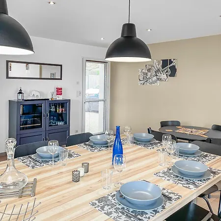 De Marko Et Mag A فيلة