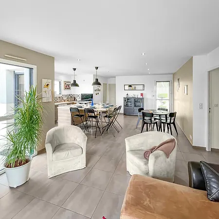 De Marko Et Mag A فيلة Oudon