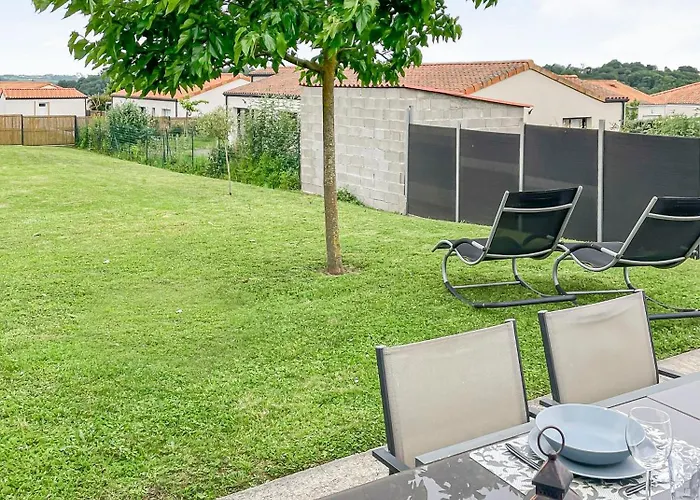 De Marko Et Mag A Villa Oudon